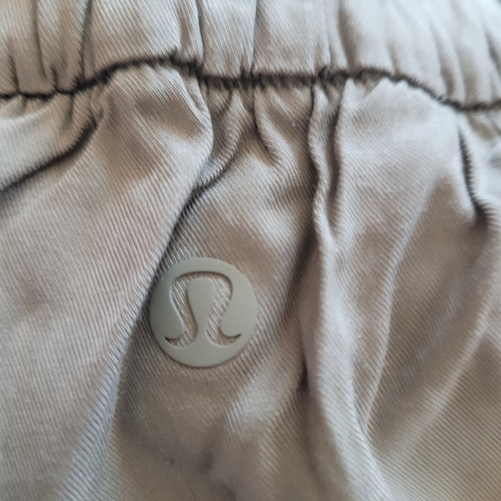 Lululemon Metropolis Maven HR Crop - Picture 11 of 11